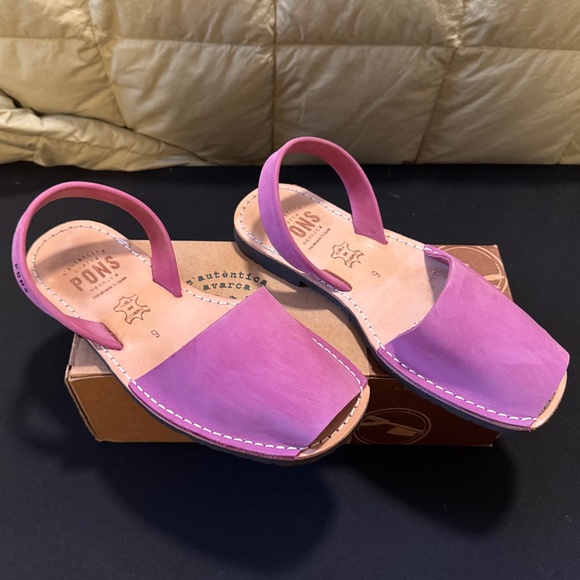 PONS Avarcas Classic Sandals - Picture 4 of 14